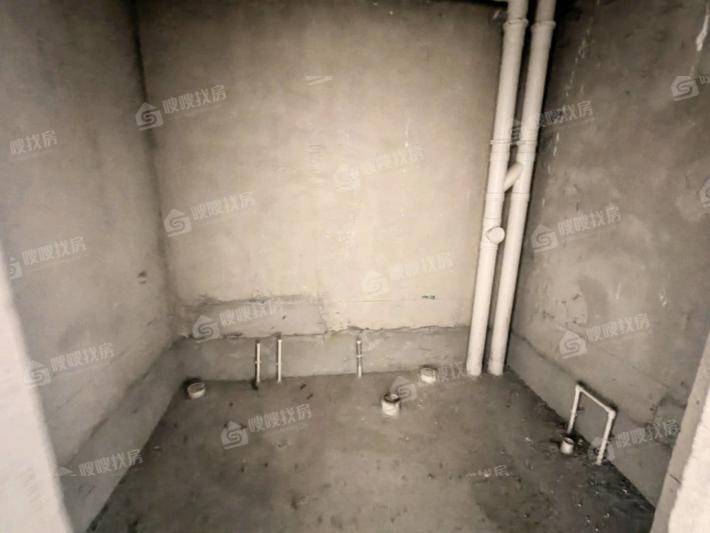 皇家壹里（C区）5室2厅2卫239㎡