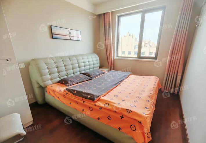 保利花园3室2厅1卫123㎡