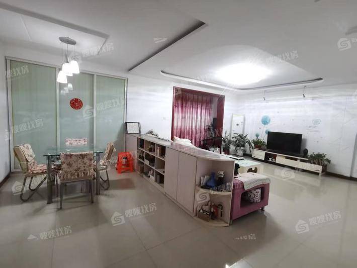 万泰丽景西区3室2厅2卫131㎡