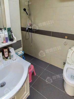 皇家壹里（C区）2室2厅1卫102㎡