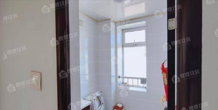 孔雀城B区2室2厅2卫109㎡