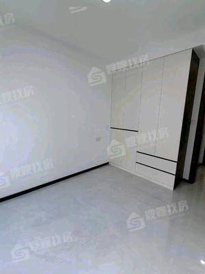 颐和君悦府3室2厅1卫112㎡