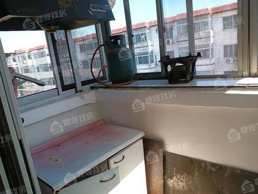 新华小区3室1厅1卫74㎡