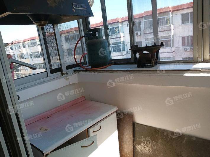 新华小区3室1厅1卫74㎡