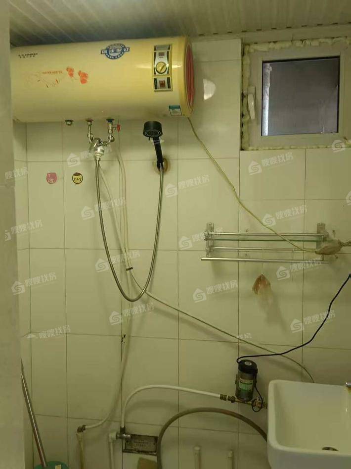 万泰丽景东区2室2厅1卫95㎡