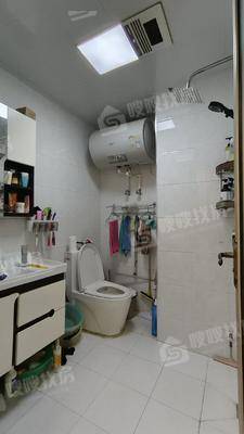 凤凰城（B区）3室2厅1卫108㎡