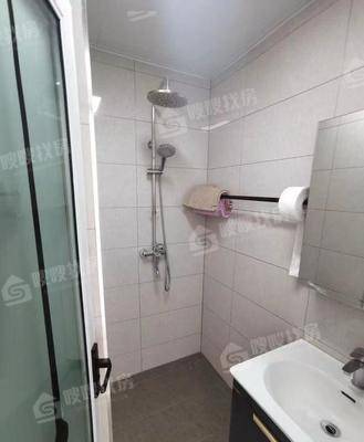 龙岸清华3室2厅1卫121㎡