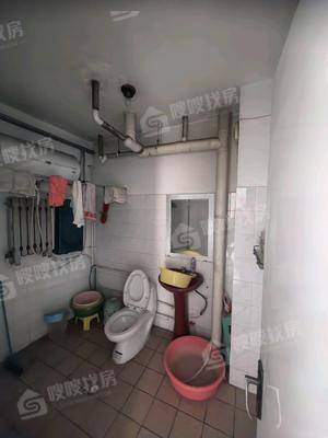 冷拉楼3室2厅1卫102㎡
