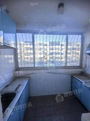 冷拉楼3室2厅1卫102㎡
