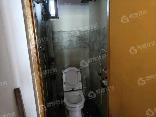 铁路三角线3室1厅1卫75㎡