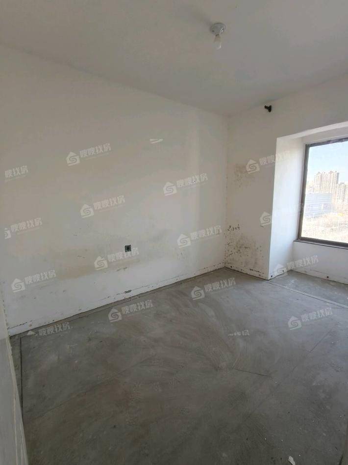 荣盛香堤荣府3室2厅1卫106㎡