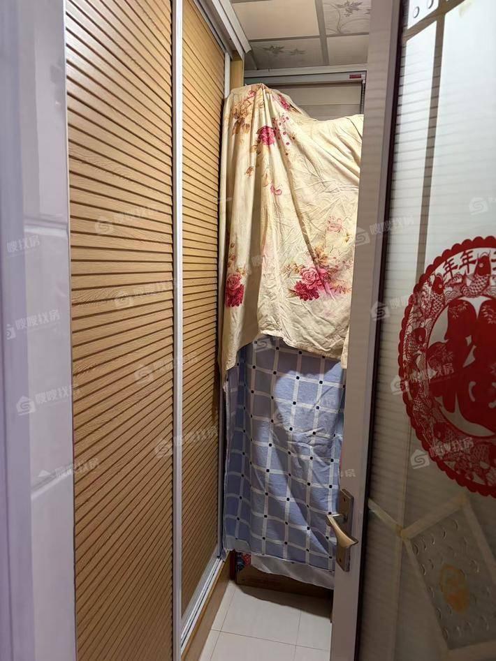 孔雀城B区2室2厅2卫109㎡