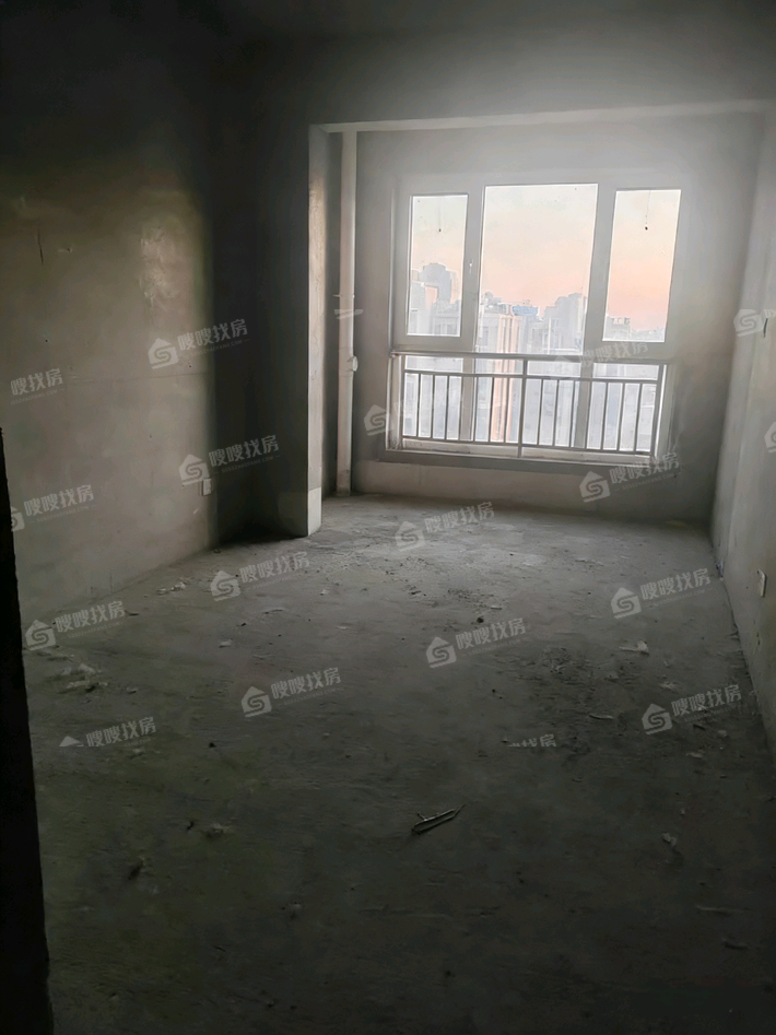 天成和园3室2厅2卫126㎡
