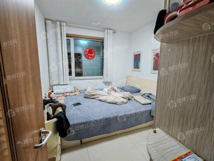 宏宇城（A区）3室2厅1卫98㎡