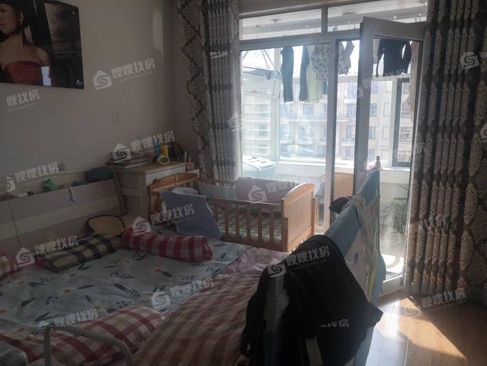 万泰丽景东区2室2厅1卫80㎡