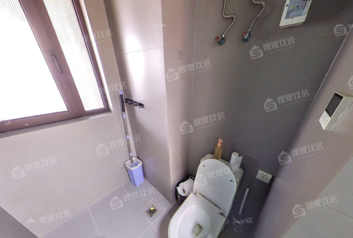 吾悦华府3室1厅1卫97㎡