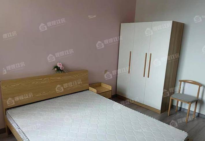 龙岸清华3室2厅1卫120㎡