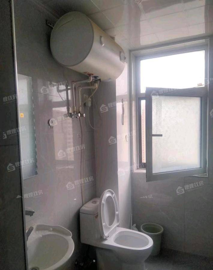 龙岸清华3室2厅2卫127㎡