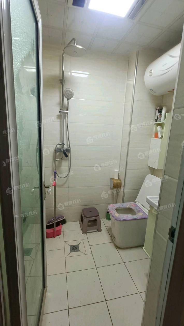 凤凰城（B区）2室2厅1卫86㎡
