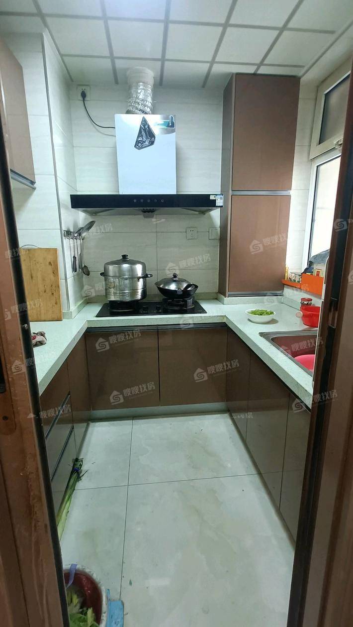 凤凰城（B区）2室2厅1卫86㎡