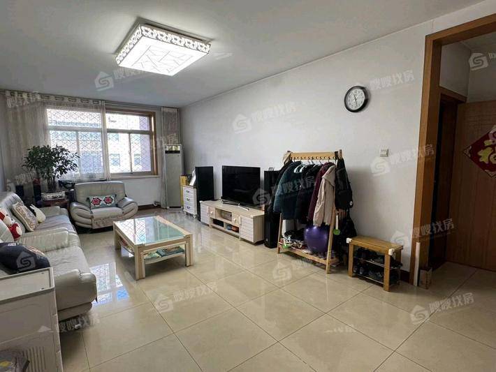 金阳小区3室2厅2卫139㎡