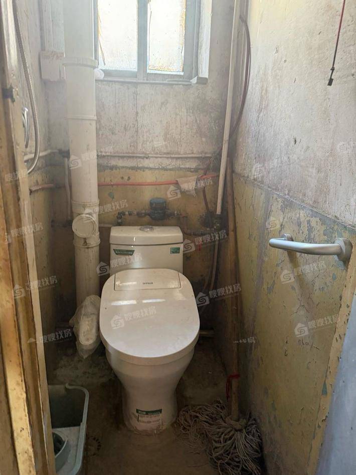 陵园小区3室2厅1卫69㎡