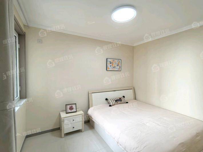 万泰丽景西区2室2厅1卫85㎡