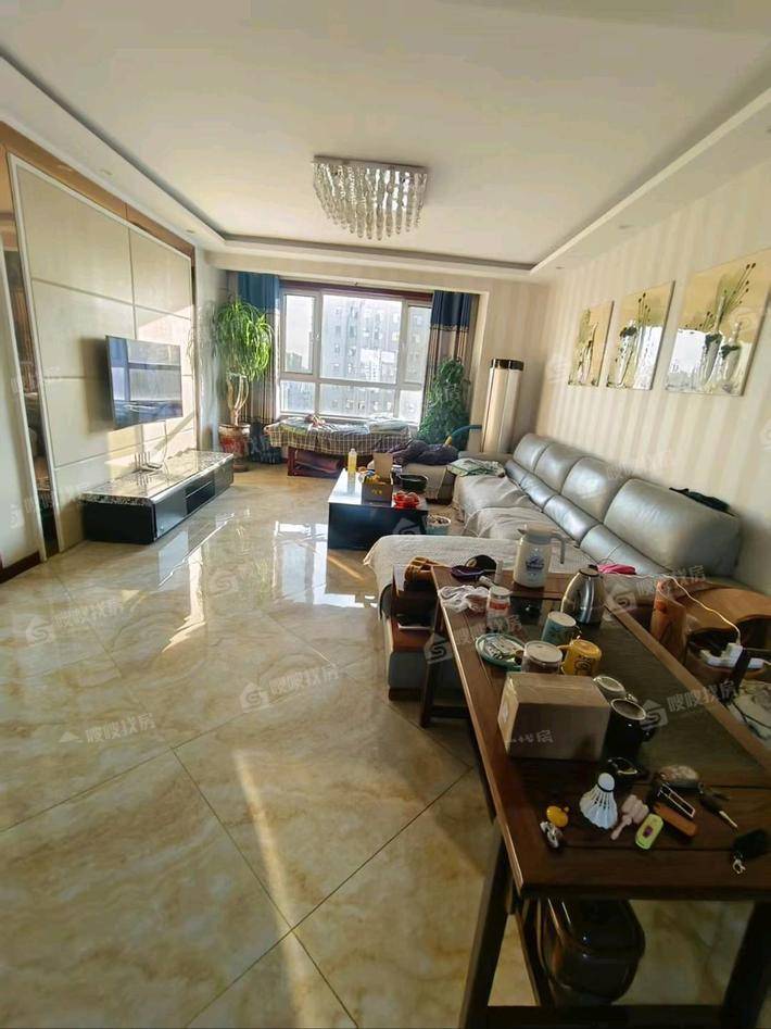 皇家壹里（A区）3室2厅2卫140㎡