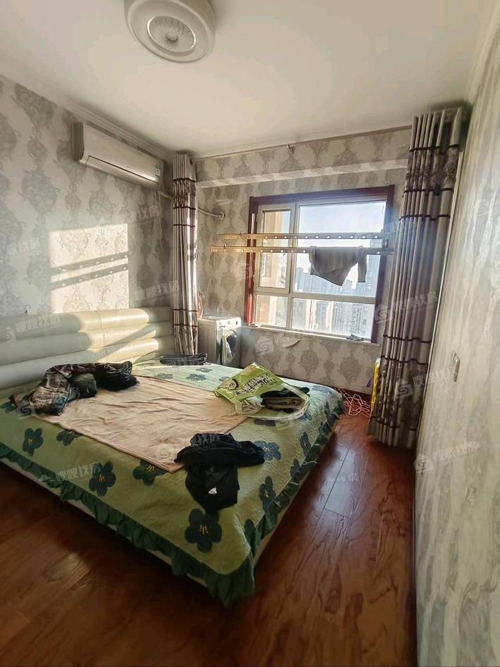 皇家壹里（A区）3室2厅2卫140㎡