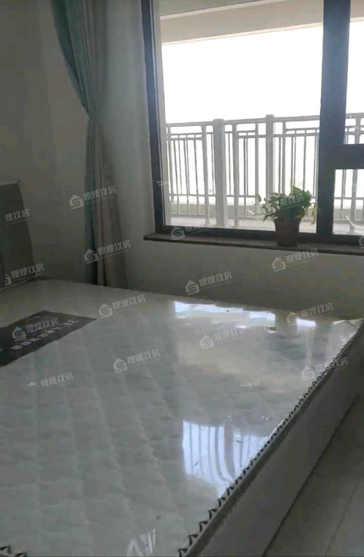荣盛锦绣学府3室2厅1卫110㎡