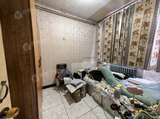 四中宿舍3室2厅1卫86㎡