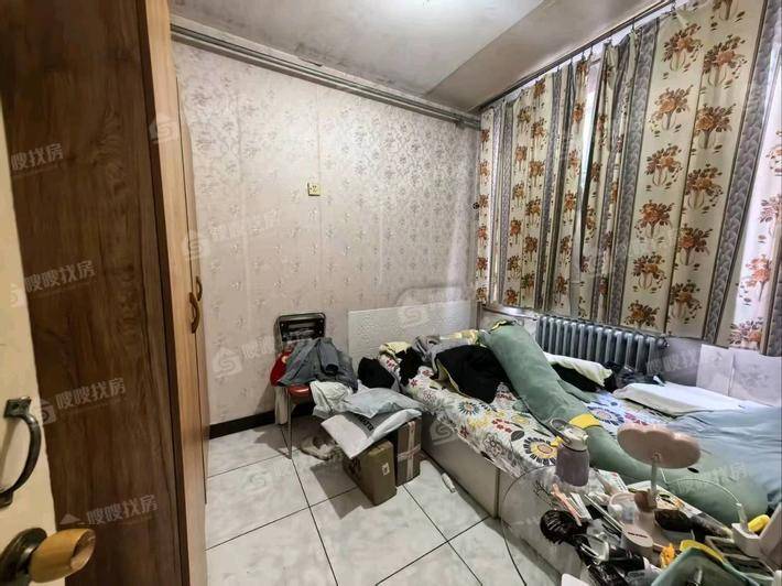 四中宿舍3室2厅1卫86㎡