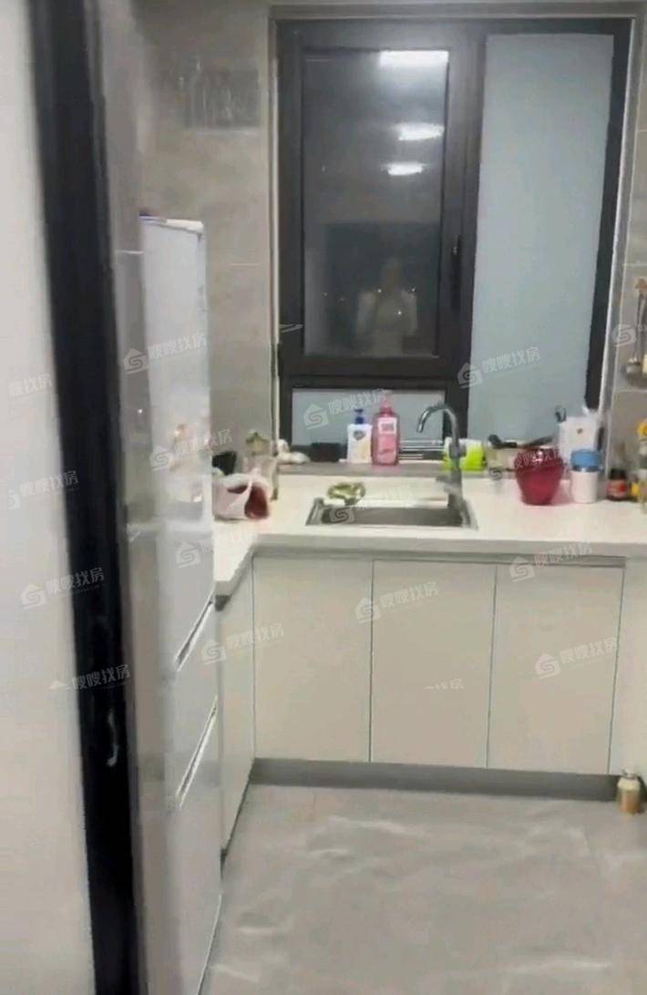 天成诚园一期3室1厅1卫108㎡