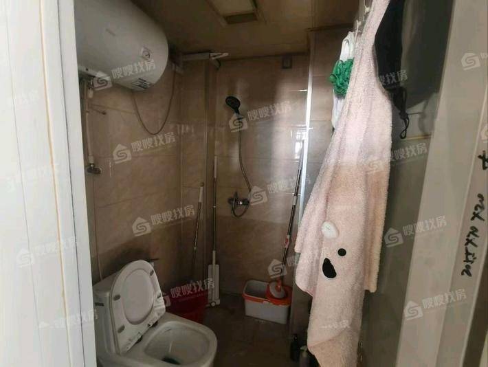 恒顺世纪中心1室1厅1卫63㎡