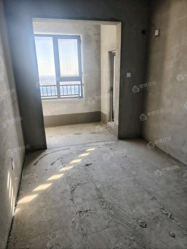 吾悦华府3室2厅1卫112㎡