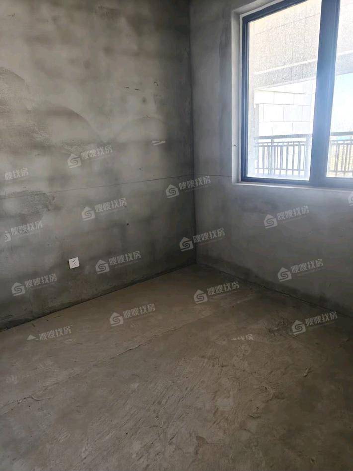 吾悦华府3室2厅1卫112㎡