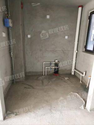 吾悦华府3室2厅1卫112㎡