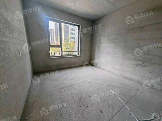 泰合荣盛华府（南区）3室2厅2卫139㎡