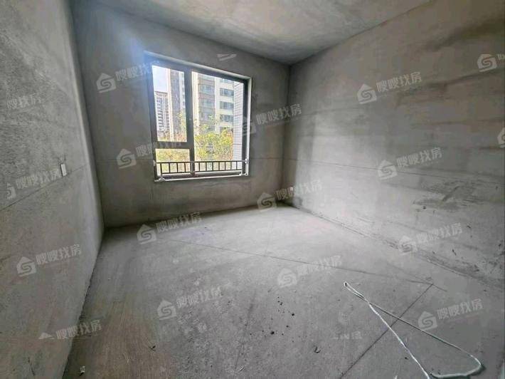 泰合荣盛华府（南区）3室2厅2卫139㎡