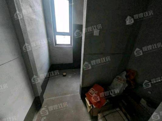 泰合荣盛华府（南区）3室2厅2卫139㎡