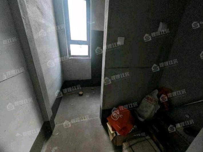 泰合荣盛华府（南区）3室2厅2卫139㎡