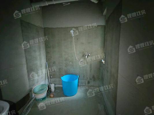 荣盛锦绣学府3室2厅2卫136㎡