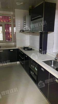天成首府3室2厅2卫136㎡
