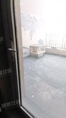 绿元尚邦4室3厅3卫240㎡