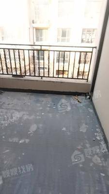 绿元尚邦4室3厅3卫240㎡
