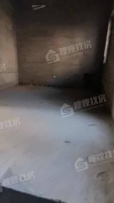 绿元尚邦4室3厅3卫240㎡