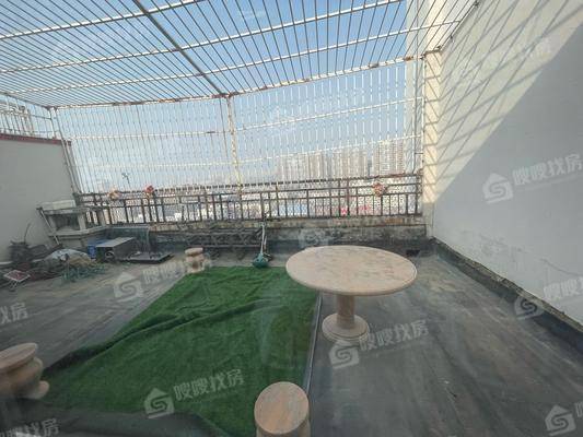 东方骏景3室2厅1卫110㎡