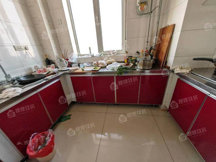 天成郡府东区3室2厅2卫130㎡