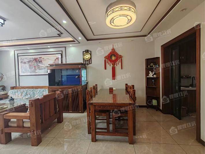 凤凰城（C区）3室2厅2卫139㎡