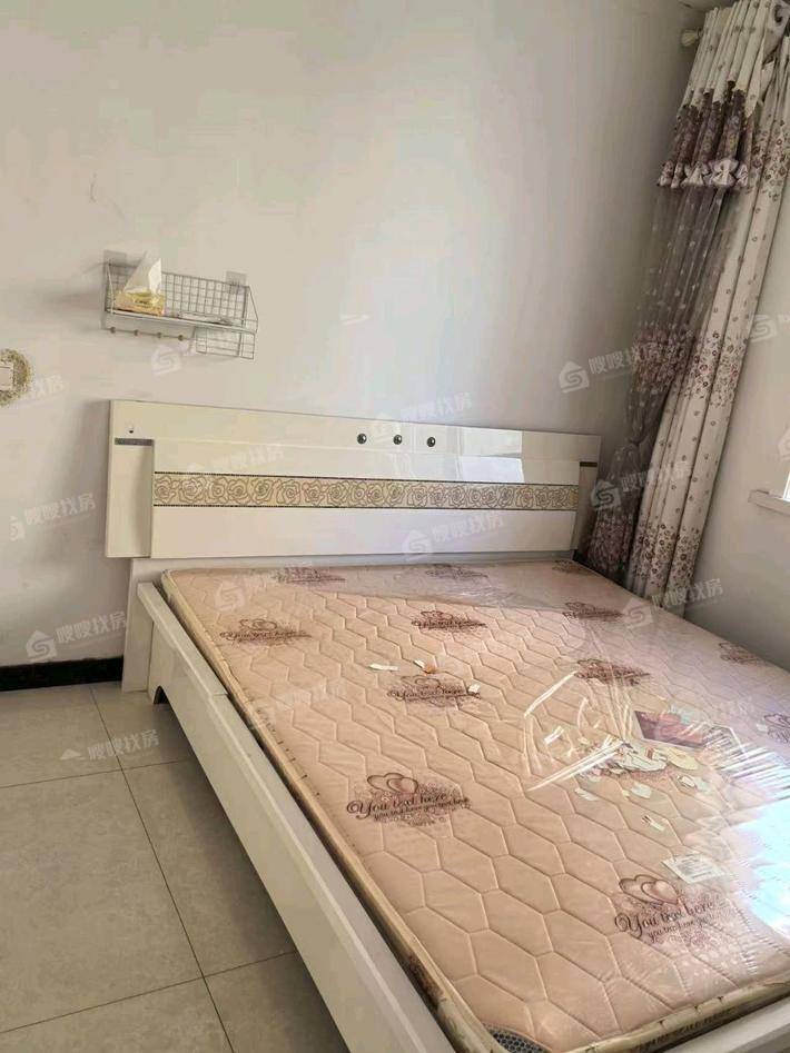 万泰丽景东区2室2厅1卫92㎡